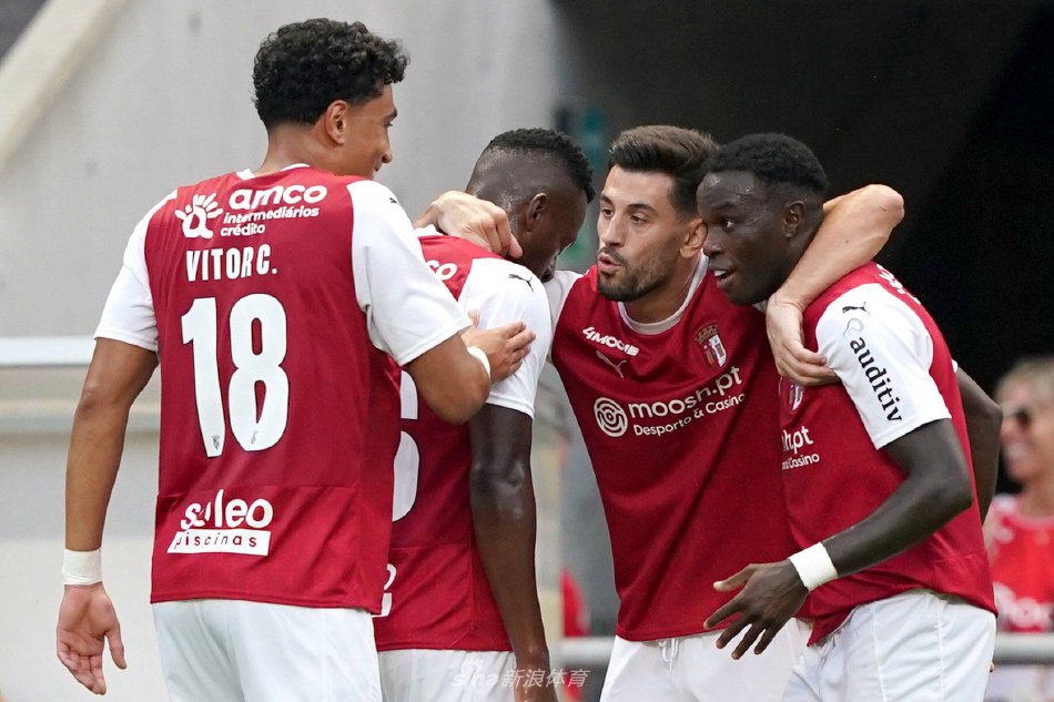 决防守端与 决防守端与